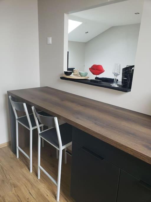Bulles Etoilees Appartement Avec Jacuzzi Prive Montrevel-en-Bresse Eksteriør billede