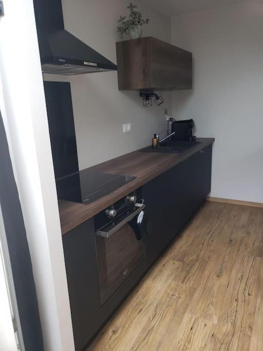Bulles Etoilees Appartement Avec Jacuzzi Prive Montrevel-en-Bresse Eksteriør billede