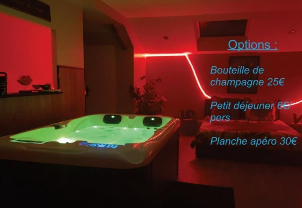 Bulles Etoilees Appartement Avec Jacuzzi Prive Montrevel-en-Bresse Eksteriør billede